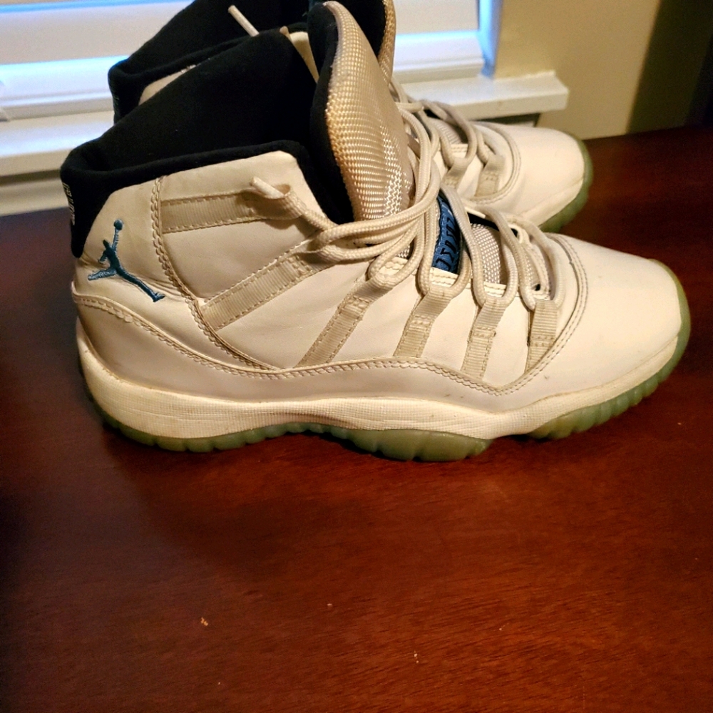 Air Jordan Athletic Shoes